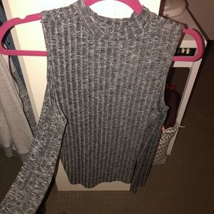 Long sleeve, open shoulder shirt
